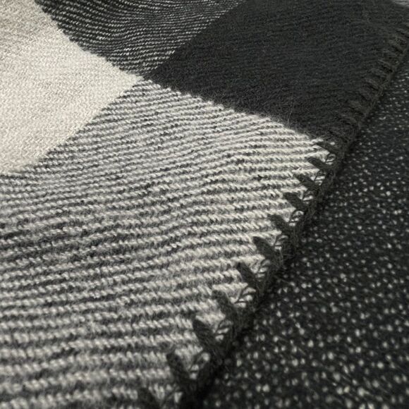 WOOLRICH black gray white buffalo check reversible blanket wrap poncho, one size - Picture 7 of 11